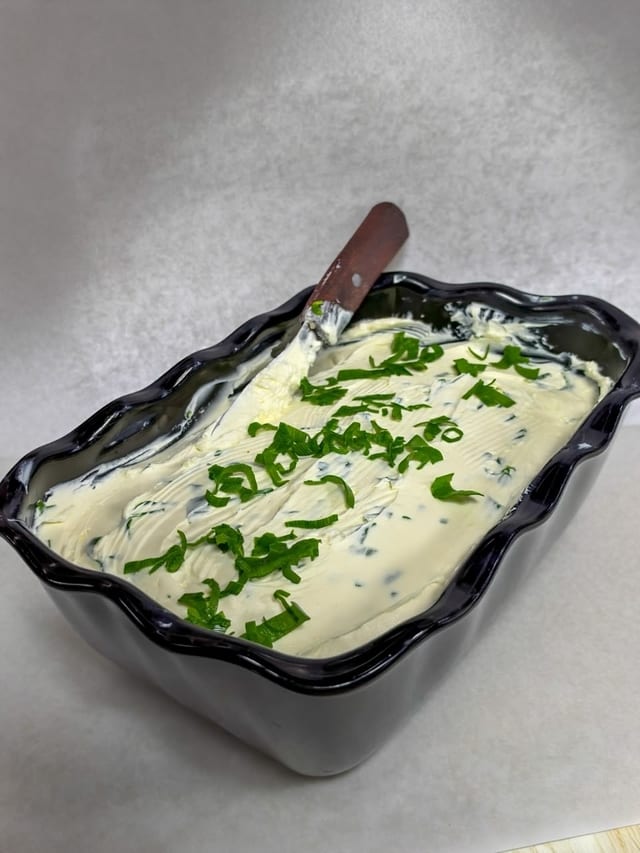 Scallion cream cheese.