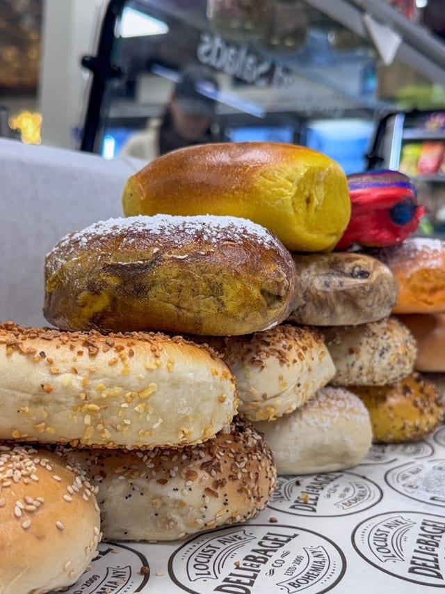 1 DOZEN BAGEL.
